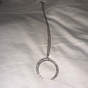 Elegant Silver Necklace with Crystal Accents